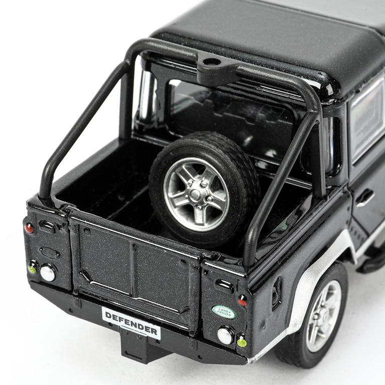 Модель металлическая LAND ROVER DEFENDER PICKUP 12 см черный